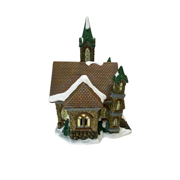 Santas Workbench Victorian Stoneybridge Church Lighted Christmas Village NEW - Picture 4 of 8